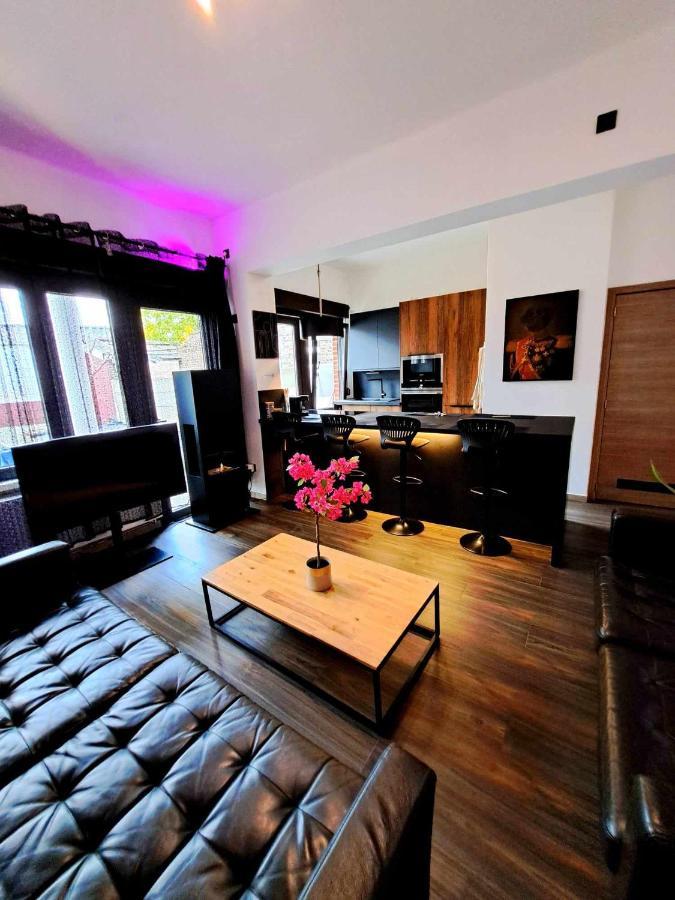 Petite Chambre Dans Une Jolie Colocation Liège Kültér fotó