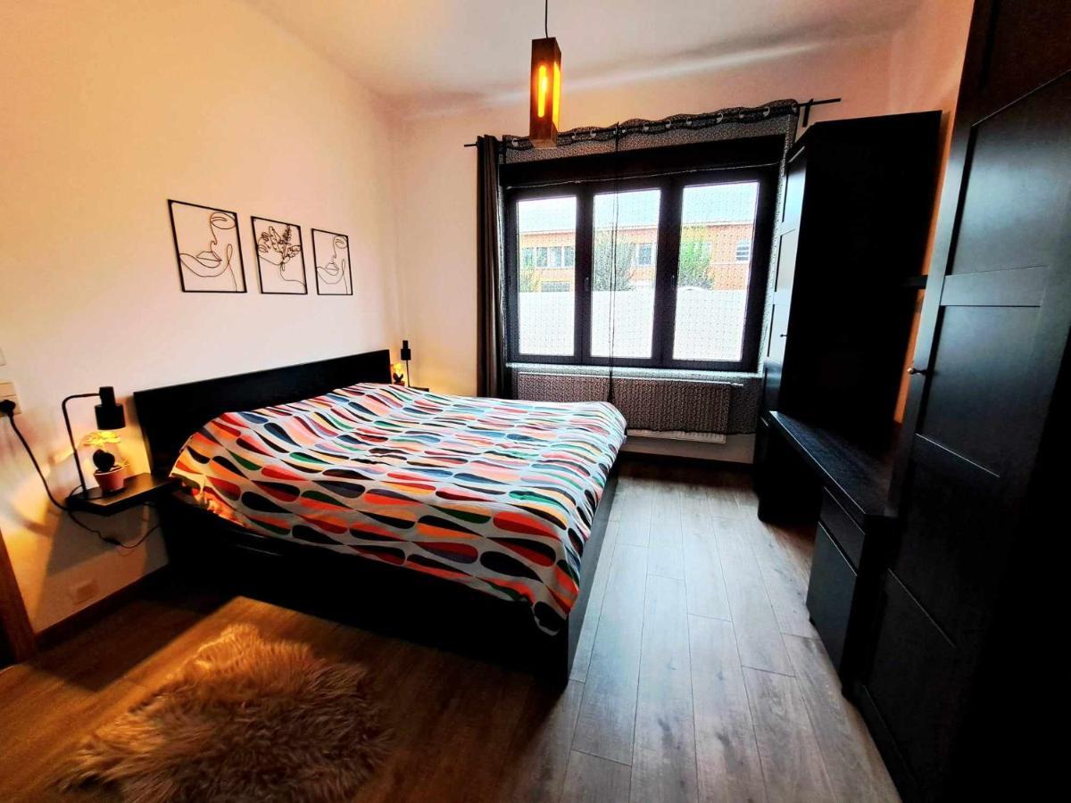 Petite Chambre Dans Une Jolie Colocation Liège Kültér fotó