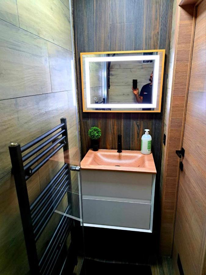 Petite Chambre Dans Une Jolie Colocation Liège Kültér fotó